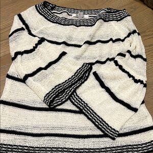 BB Dakota Black and White 
Sweater with bell sleeves